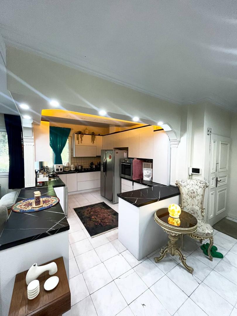 اجاره آپارتمان 180متر نیاوران مرجان