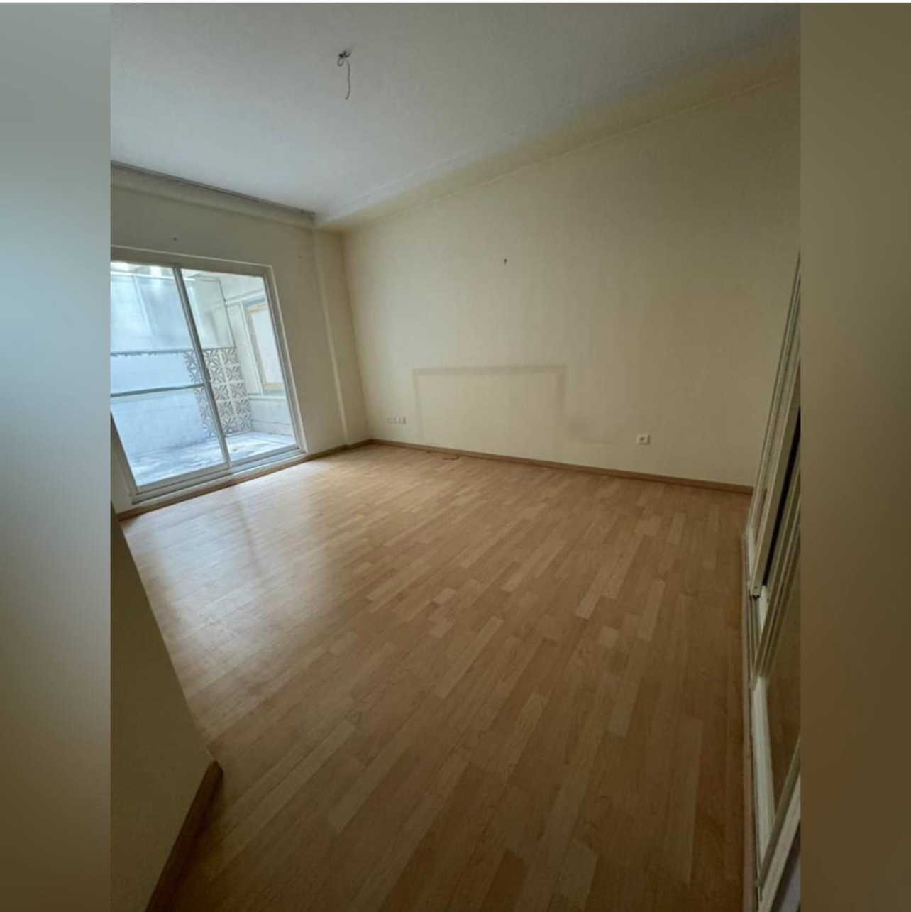 فروش 165 متر آپارتمان پاسداران خوش نقشه نورگیر مشاعات آبی