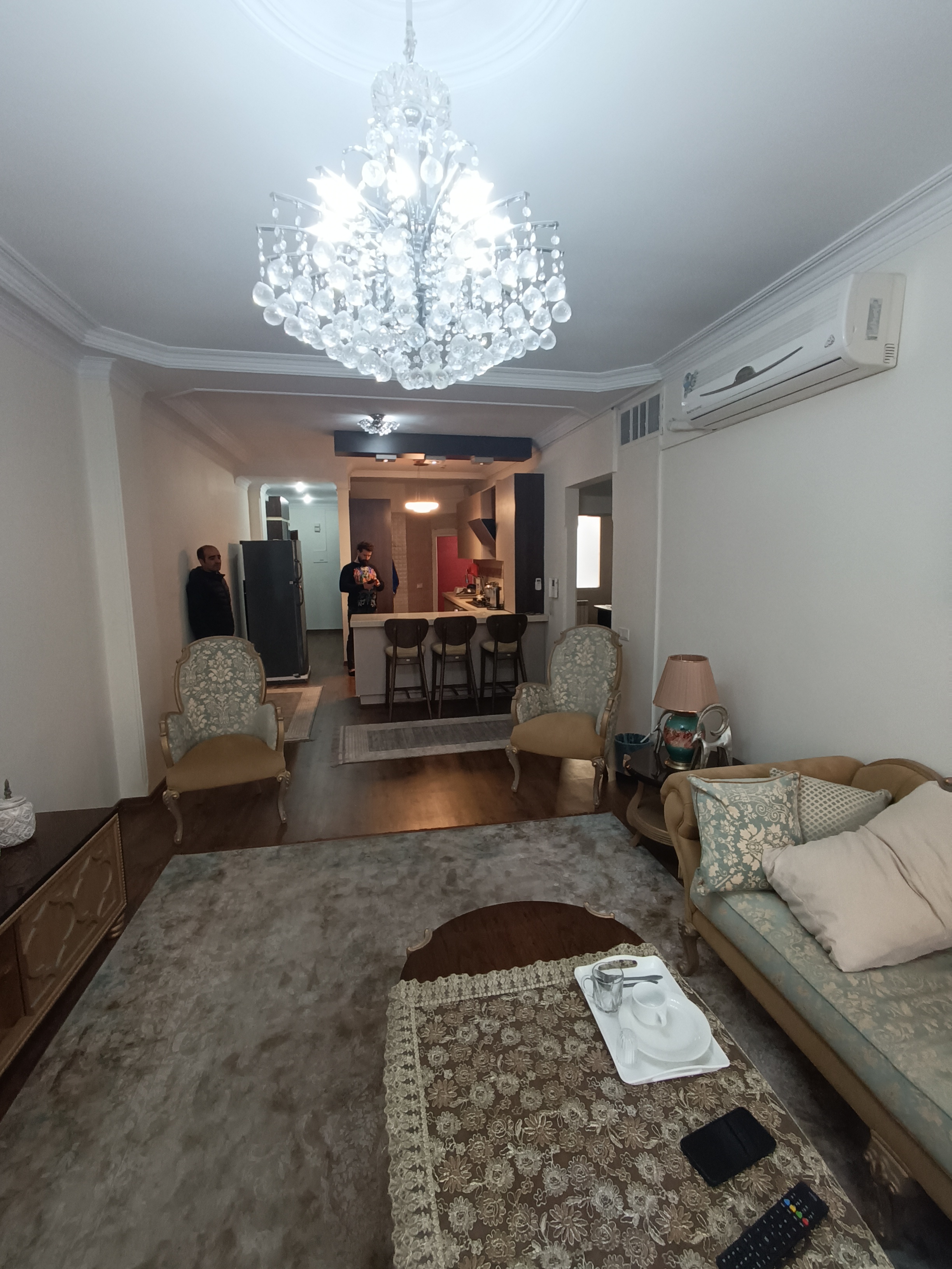 فروش آپارتمان 86 متر ازگل 2 خواب ویو کوهستان سرایدار مقیم
