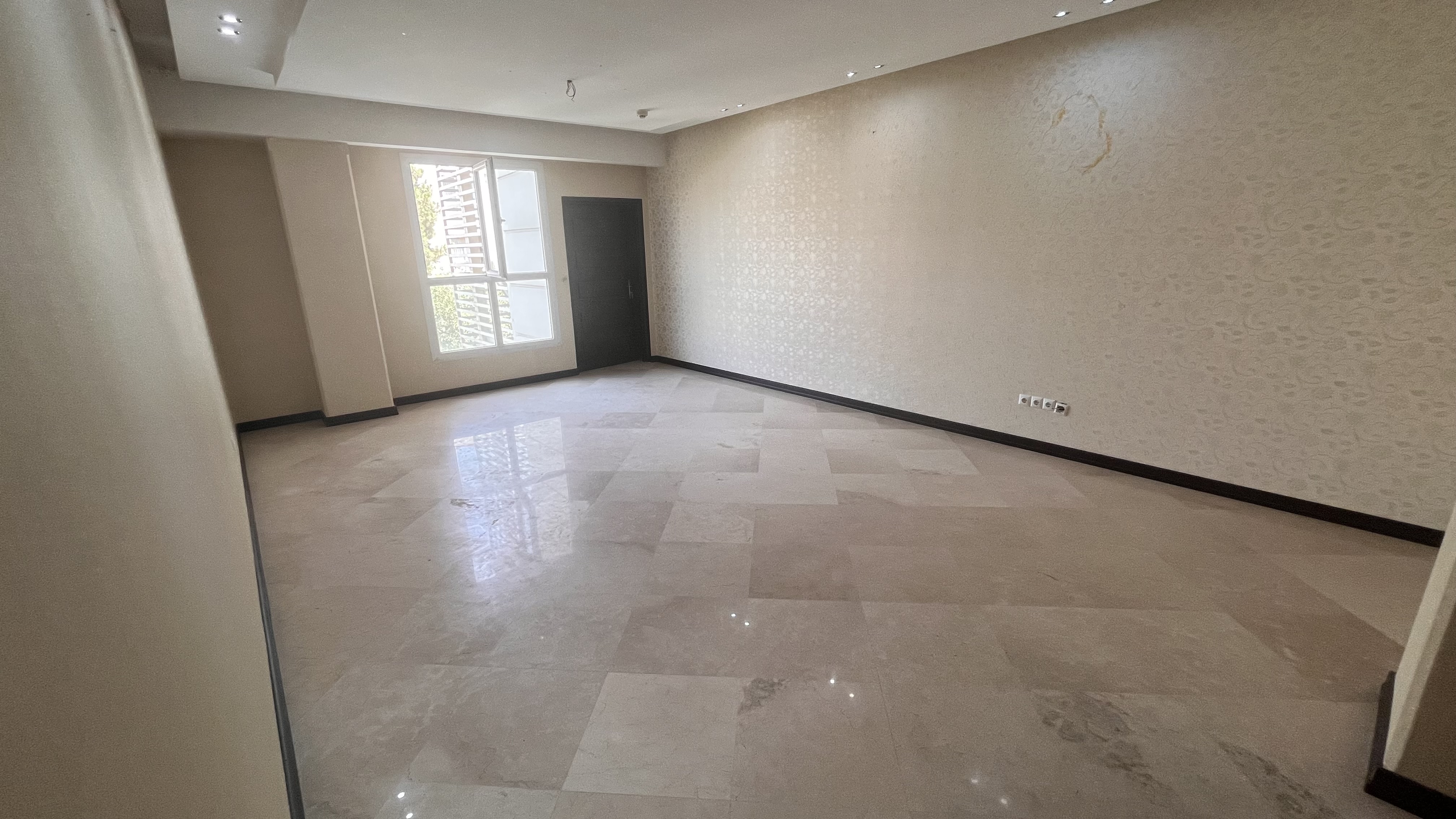 اجاره آپارتمان 110متر هروی فول امکانات