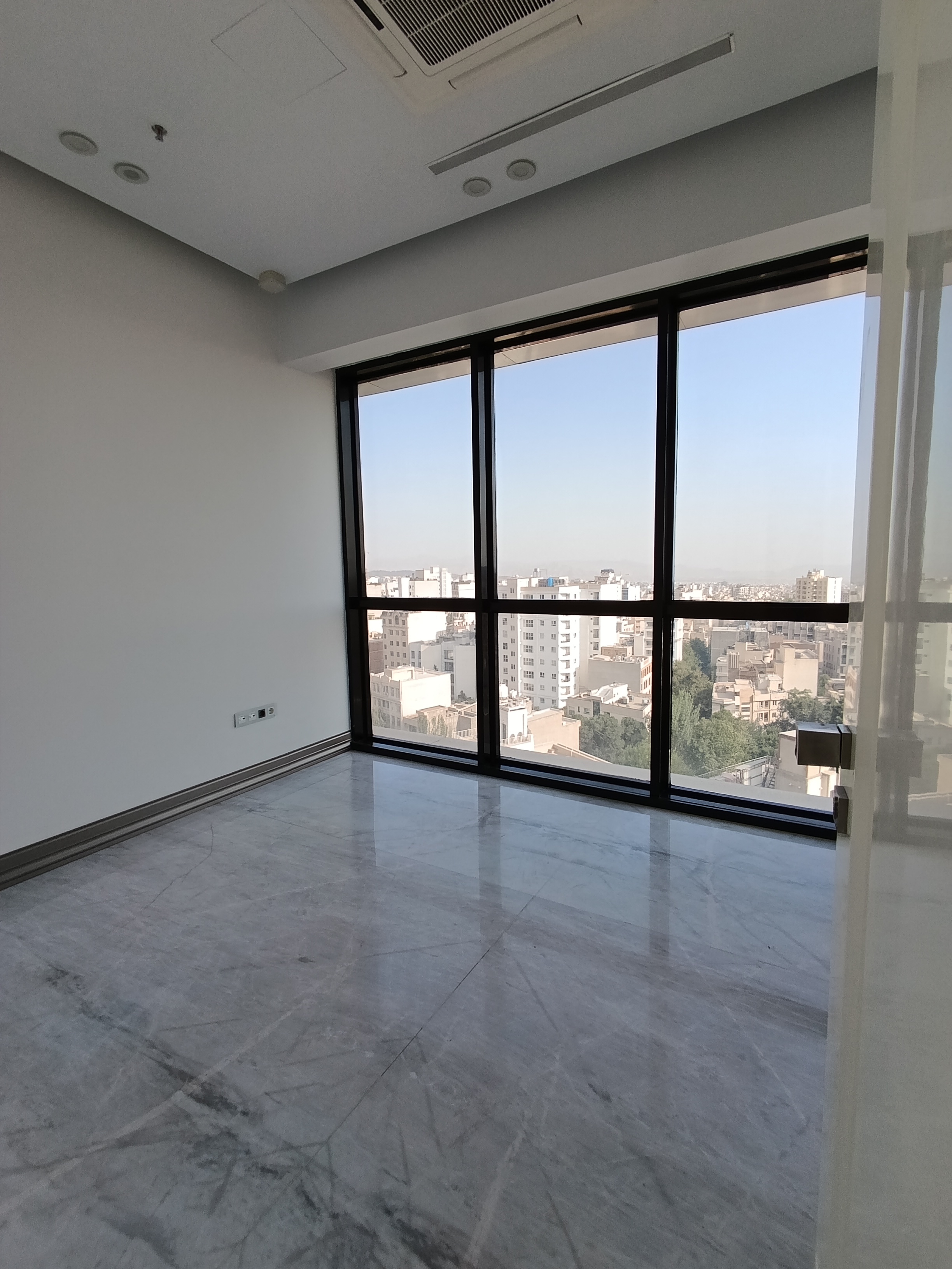 اجاره اداری 170متر فرمانیه