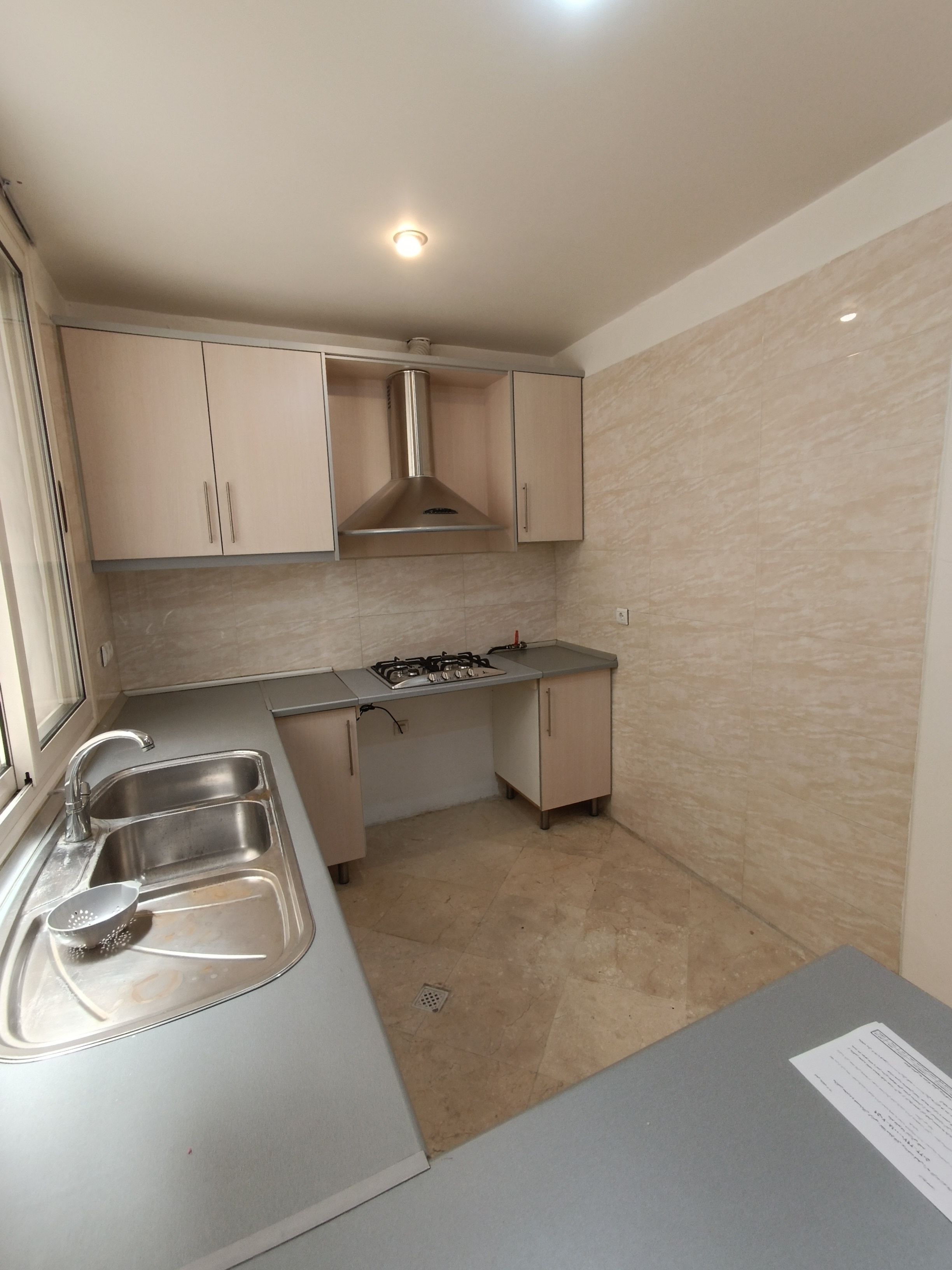 فروش آپارتمان 60 متر شهرک لاله 1 خواب لابی و لابی من