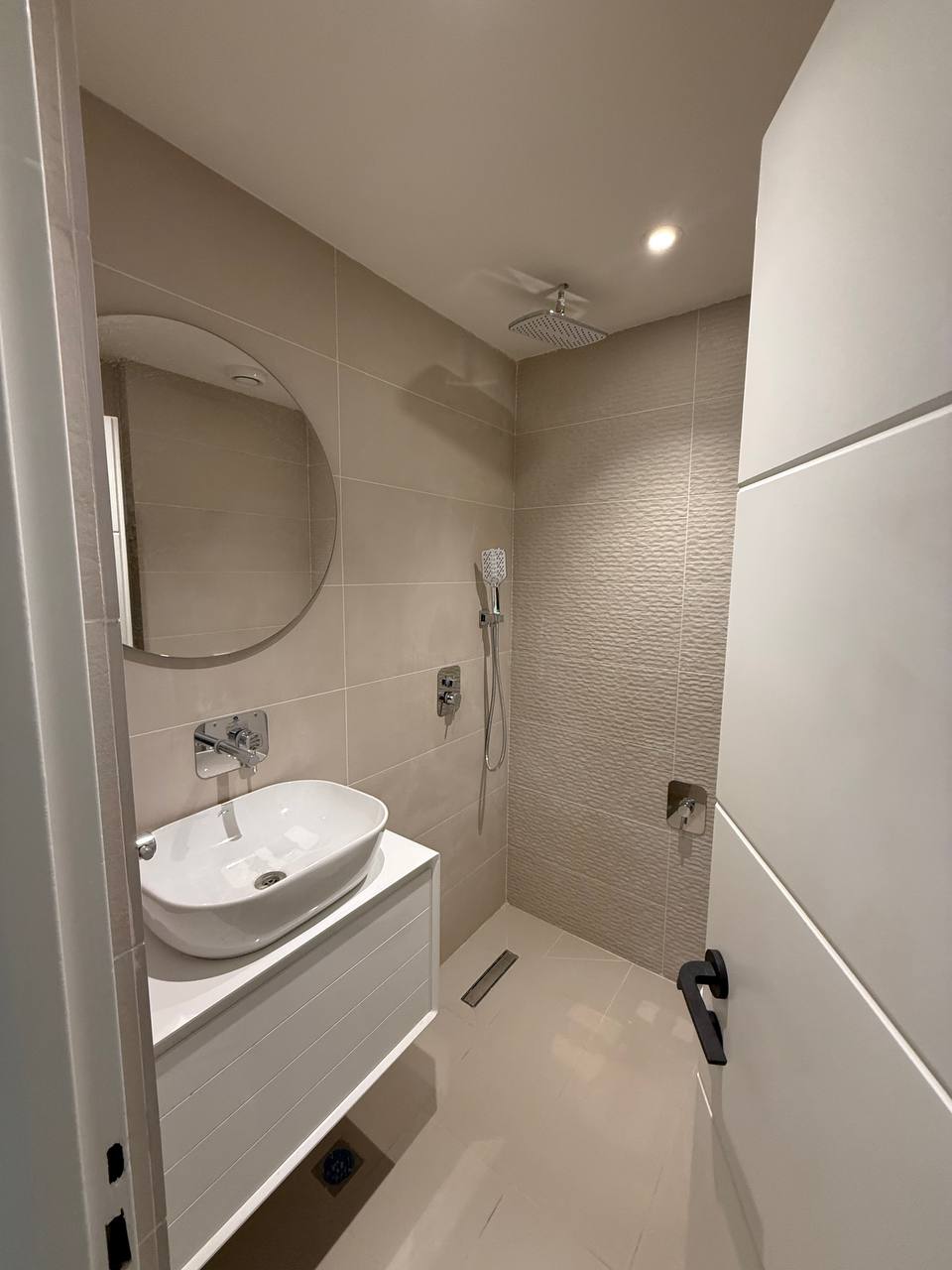 اجاره آپارتمان 160 متر نیــاوران