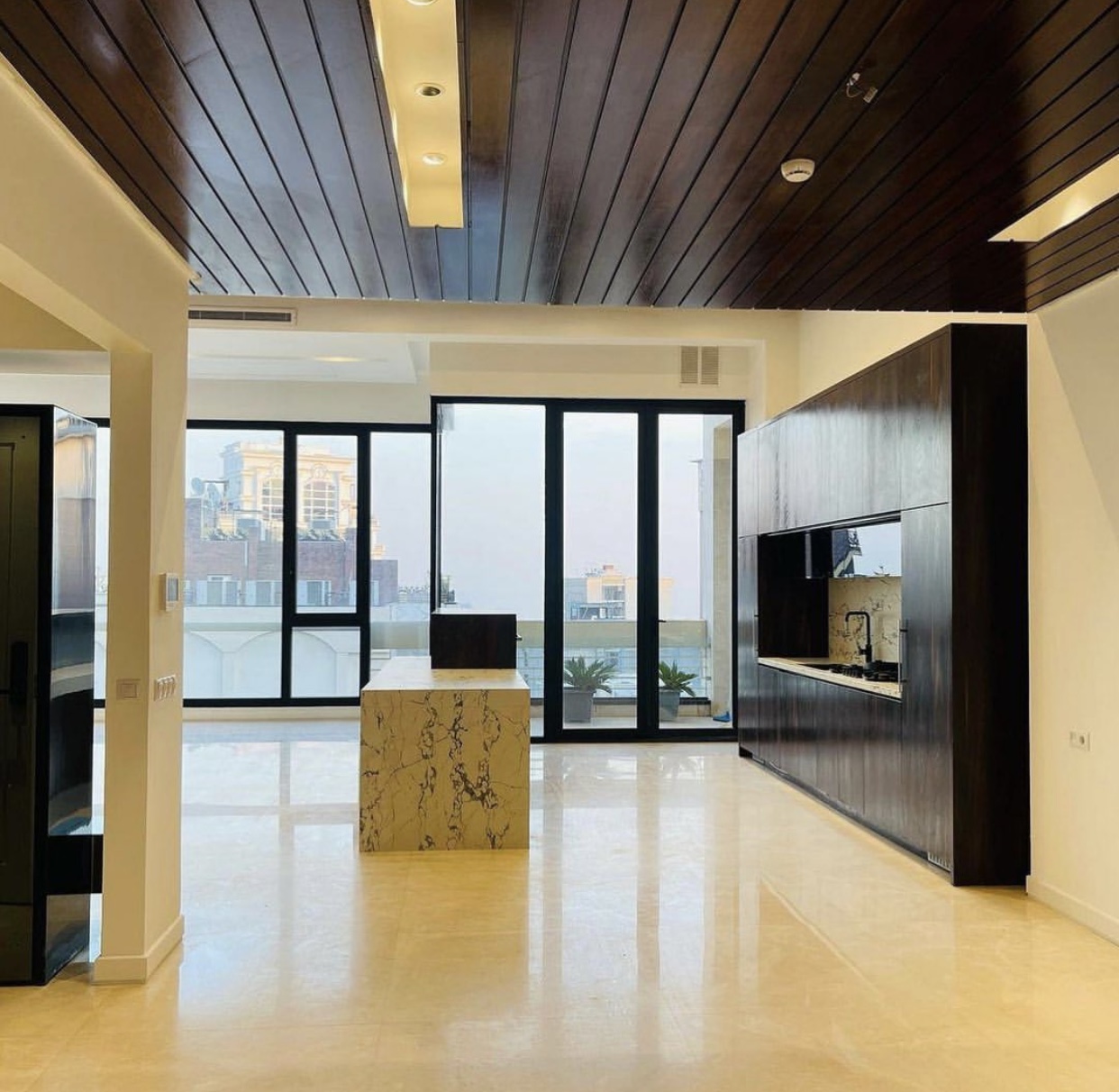 فروش آپارتمان 180متر فرمانیه کلیدنخورده