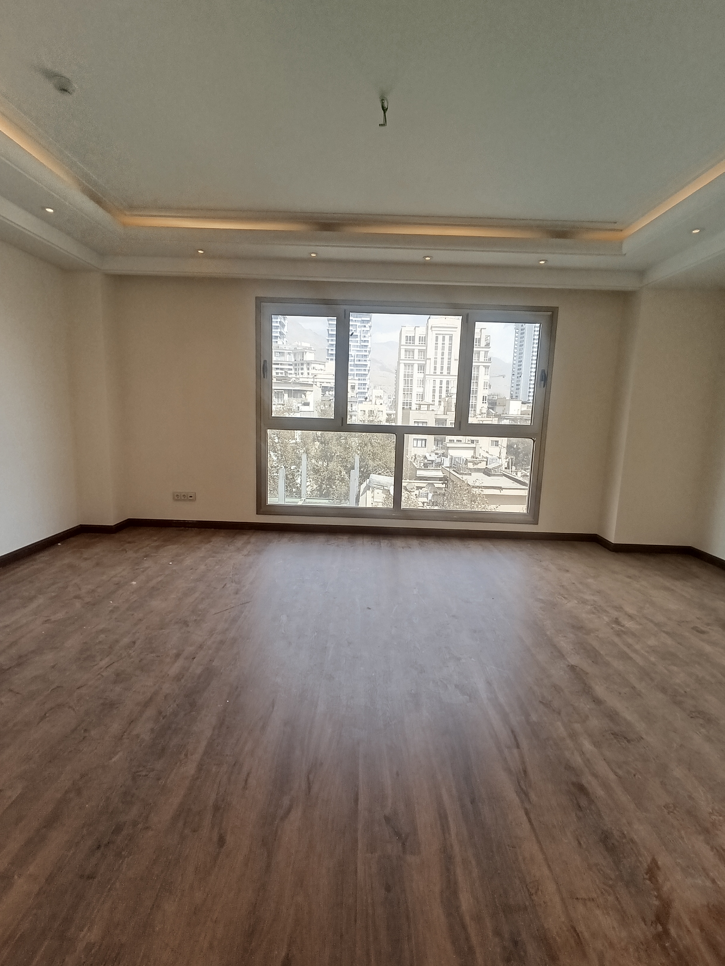 اجاره اداری 150متر نیاوران