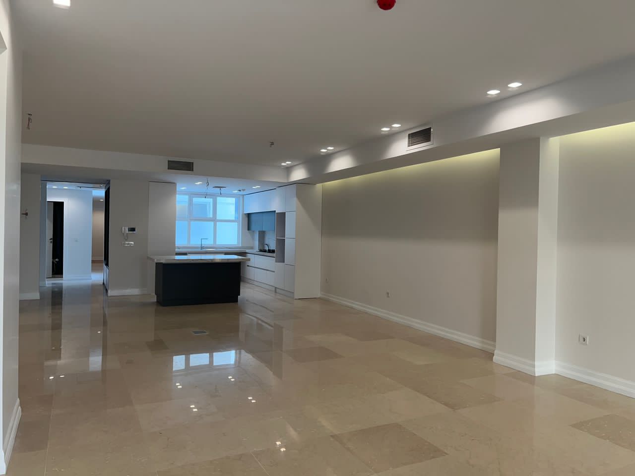 آپارتمان ۲۲۰ متری صاحبقرانیه