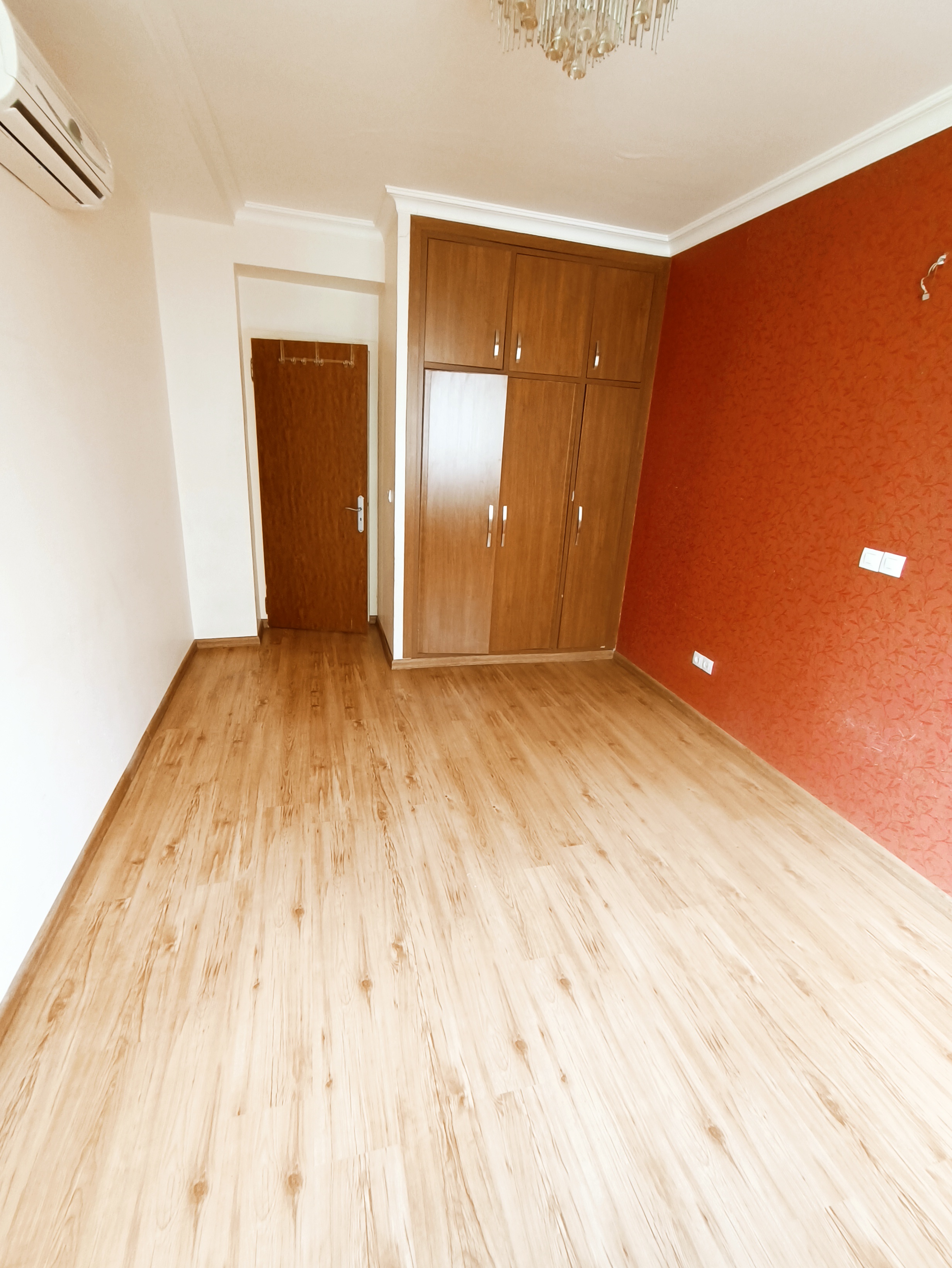 فروش آپارتمان 110متر شهرک لاله