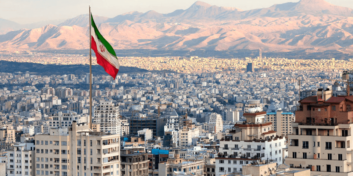 بررسی قیمت آپارتمان در نیاوران سال 1404